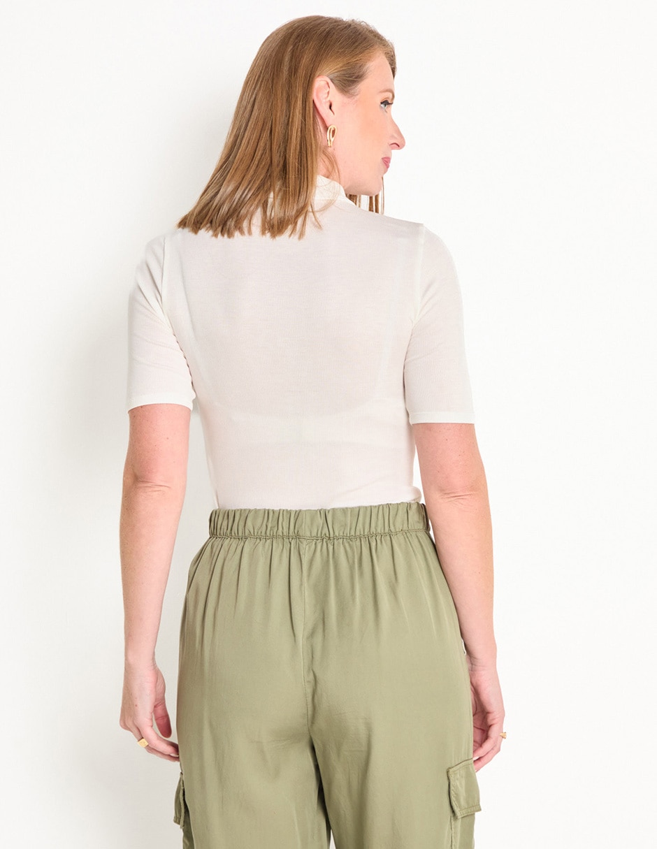 Playera tipo polo para mujer 2