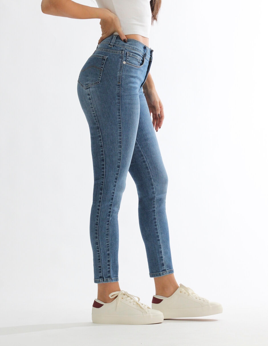 Jeans capri skinny para mujer 4