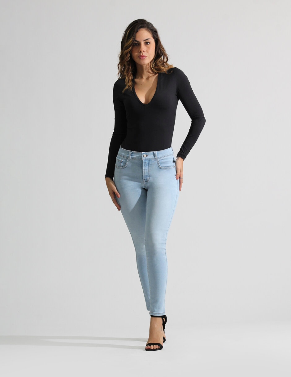 Jeans skinny para mujer 4