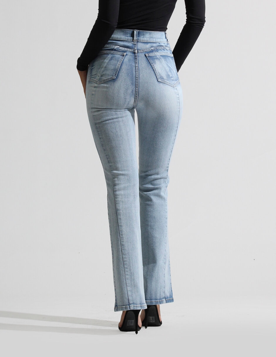 Jeans flare para mujer 2