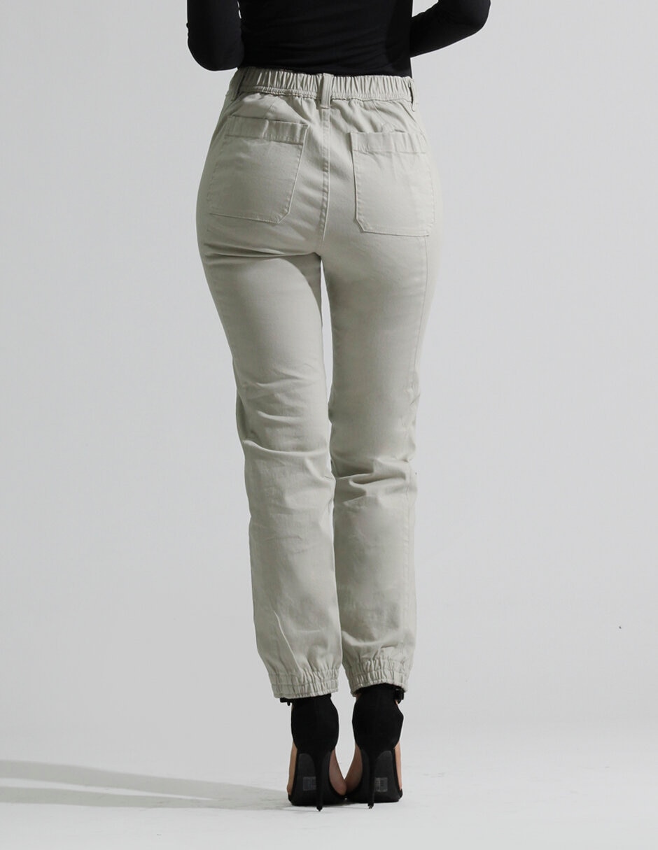 Pantalón cargo slim para mujer 2