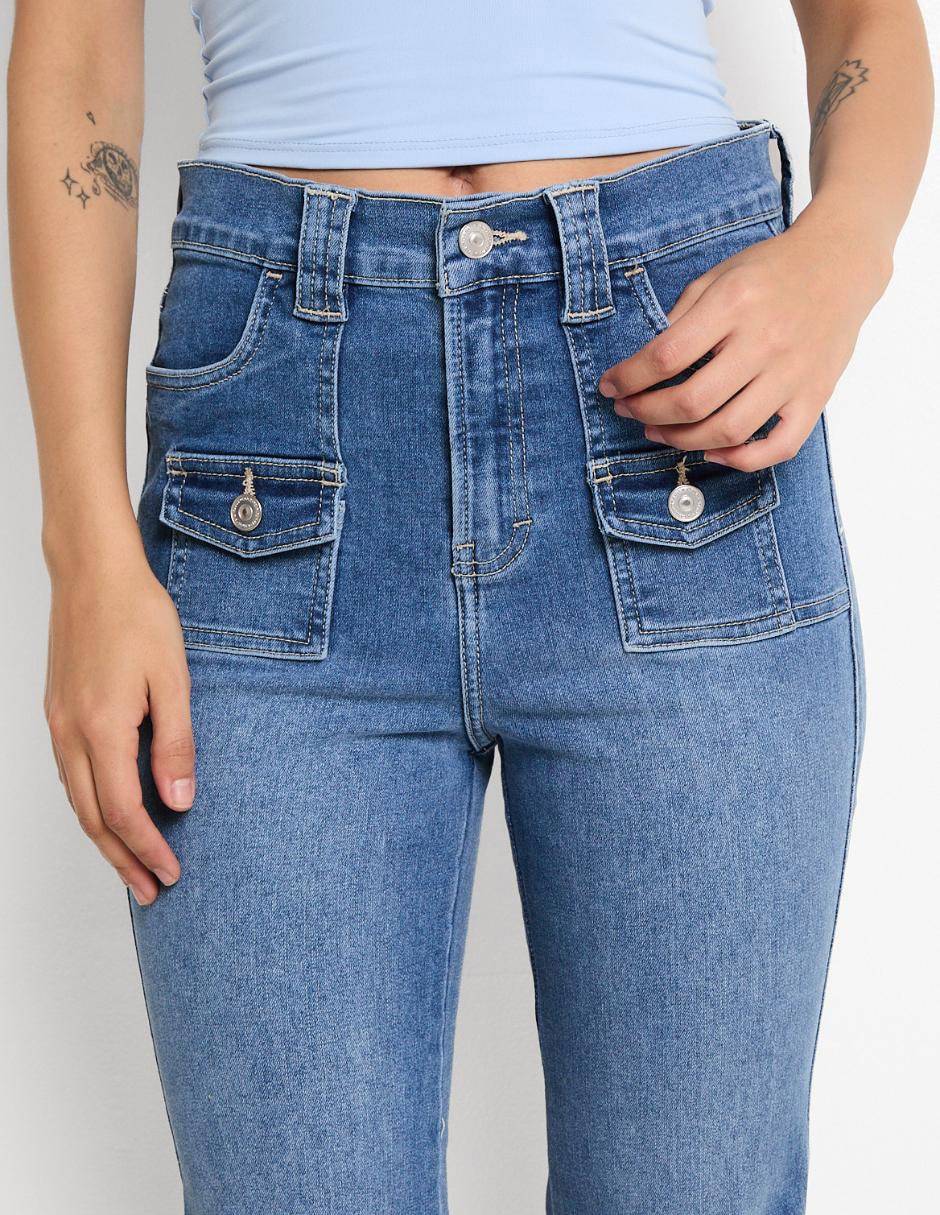 Jeans flare para mujer 4