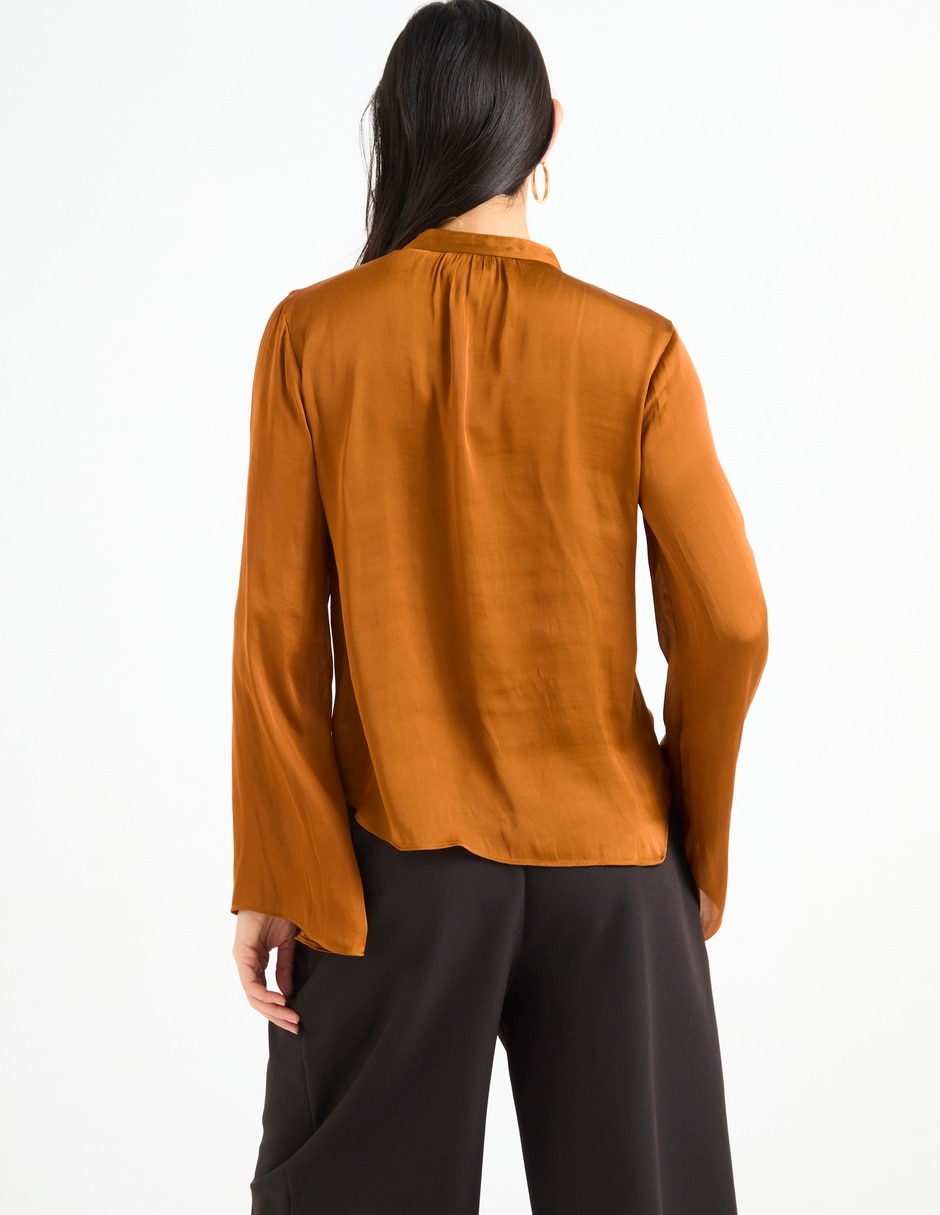 Blusa Liz& manga larga para mujer 2