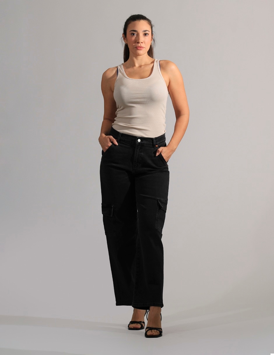 Jeans cargo straight para mujer 3