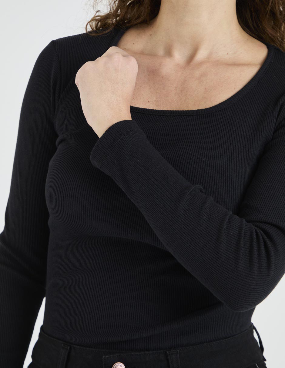 Playera manga larga cuello redondo para mujer 4