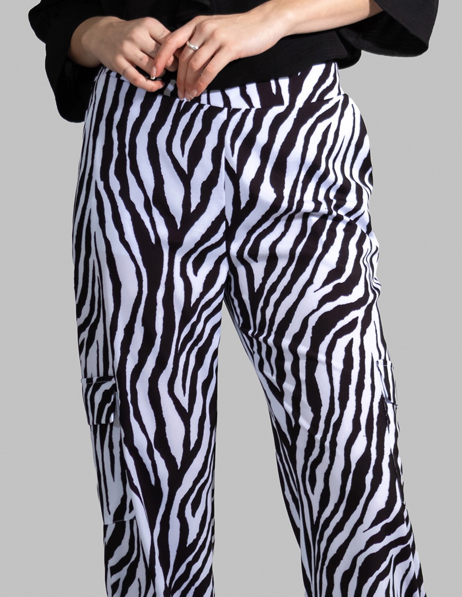 Pantalón cargo regular para mujer 2